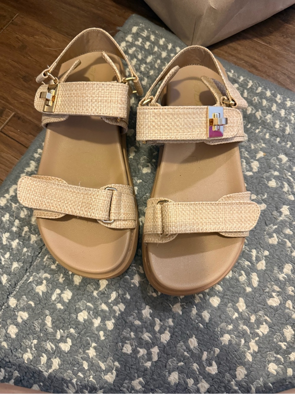 Soda Beige Straw-Look Strappy Sandals new size 8